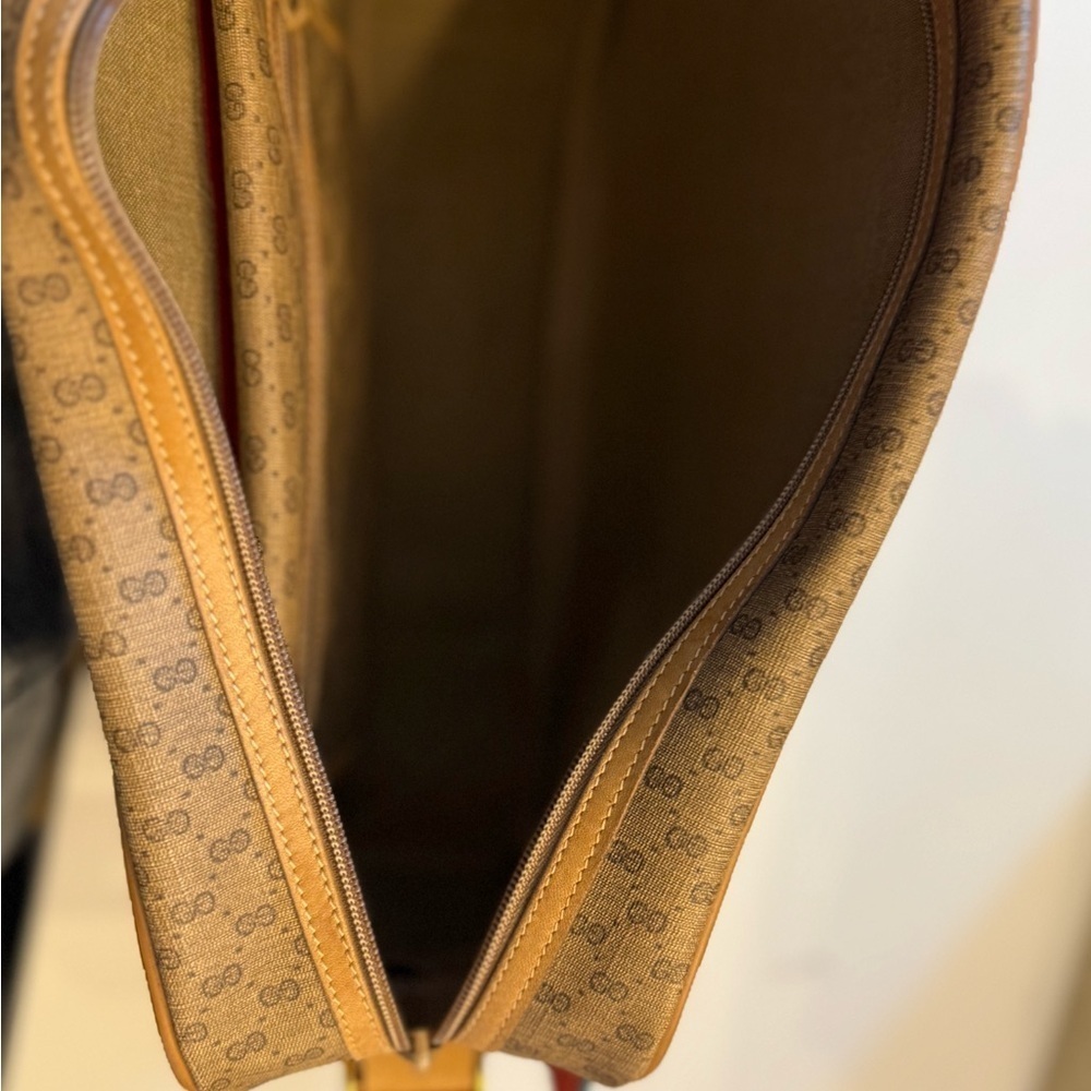 Vintage Gucci Bag with Original Box – Rare 80s Find! - Picture 13 of 13